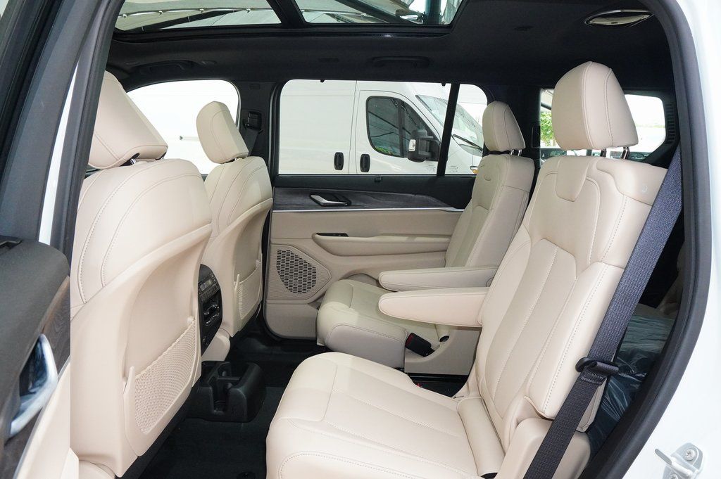 New Car 2025 Jeep Grand Cherokee L  Limited For Sale Under $50,000 In Weatherford, Texas