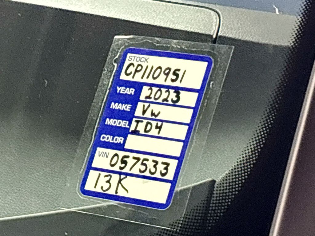 2023 Volkswagen ID.4 Pro S Plus