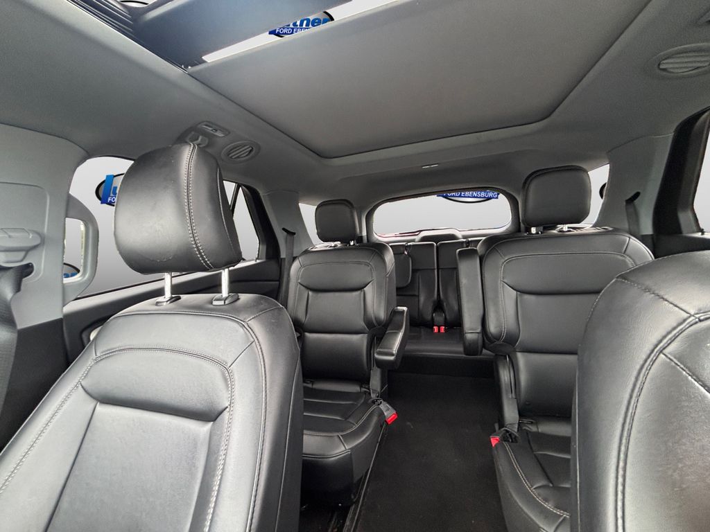 2023 Ford Explorer XLT Black at Spitzer Acura