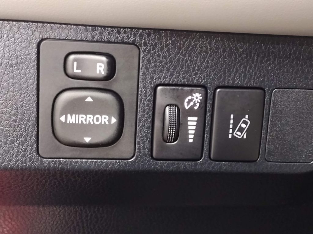 2018 Toyota RAV4 Hybrid XLE