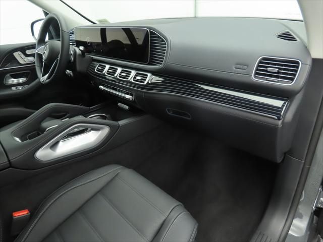 Thumbnail: 2025 Mercedes-Benz GLE - 18