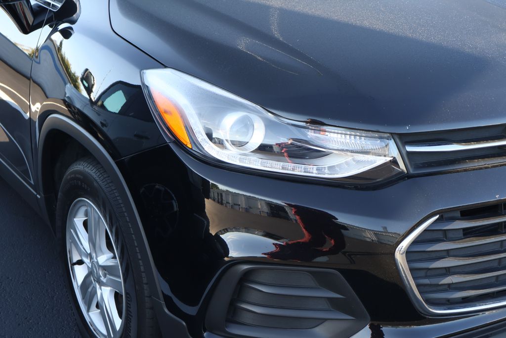 Thumbnail: 2020 Chevrolet Trax - 4