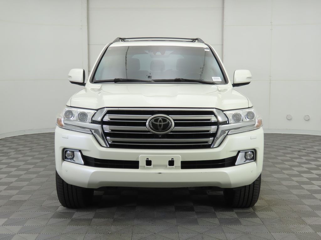 2018 Toyota Land Cruiser  2