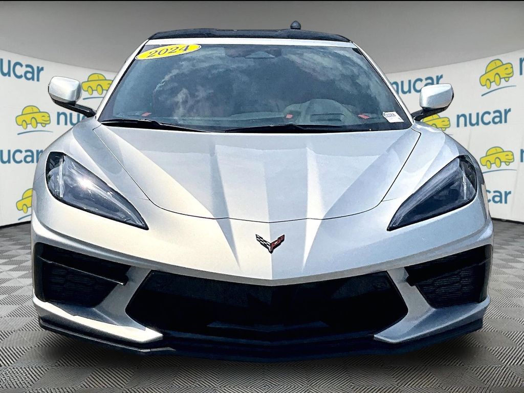 2024 Chevrolet Corvette — photo 2