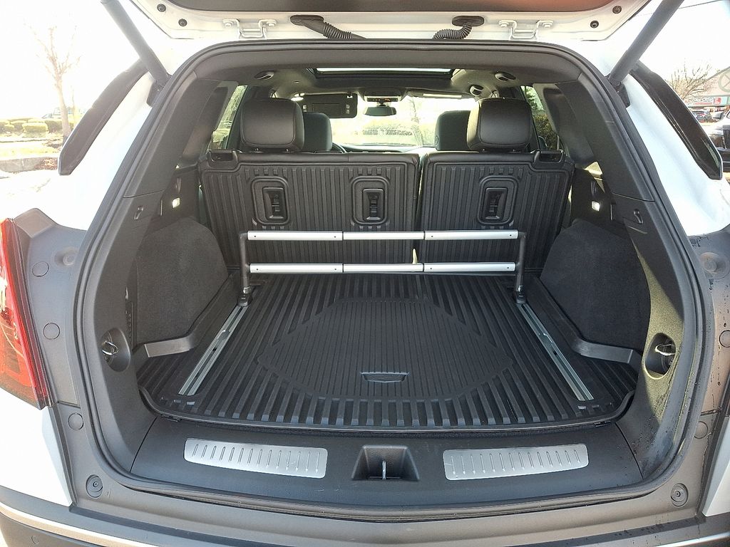 Thumbnail: 2024 Cadillac XT5 - 31