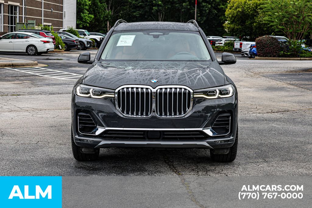 Used 2022 Gray BMW xDrive40i image 11