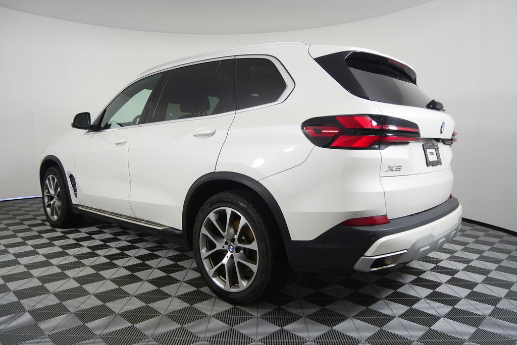 Thumbnail: 2024 BMW X5 - 5