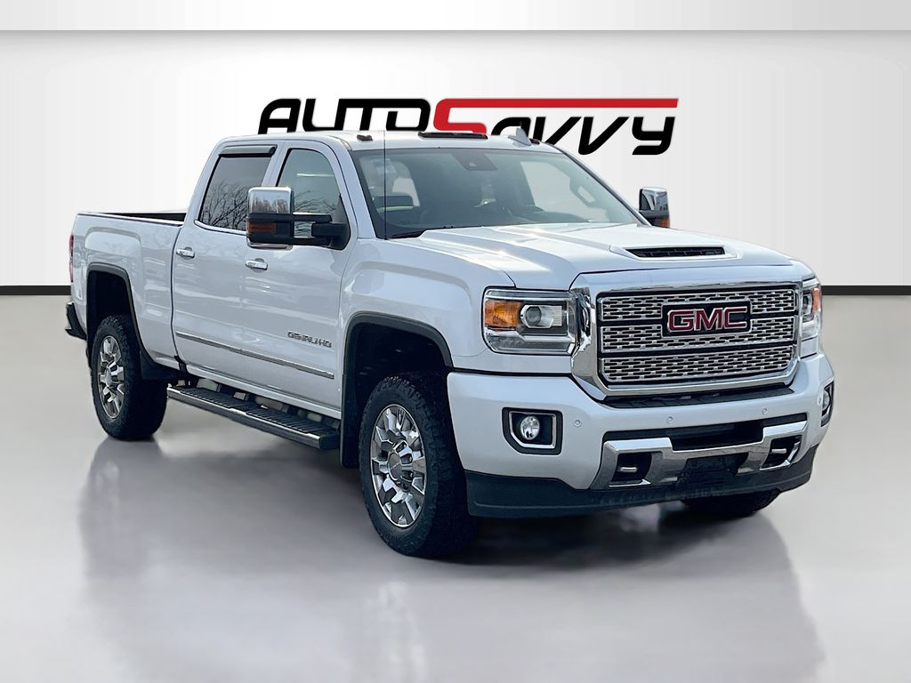 2018 GMC Sierra 4WD Crew Cab Standard Box Denali's photo
