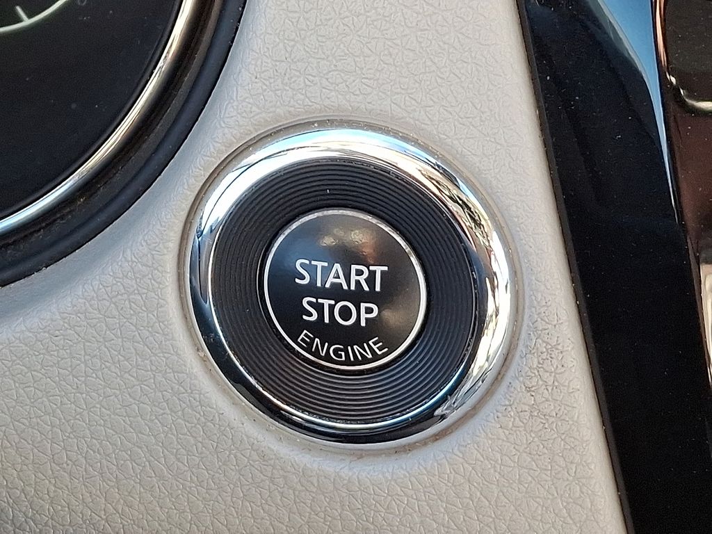 Thumbnail: 2021 Nissan Rogue Sport - 25