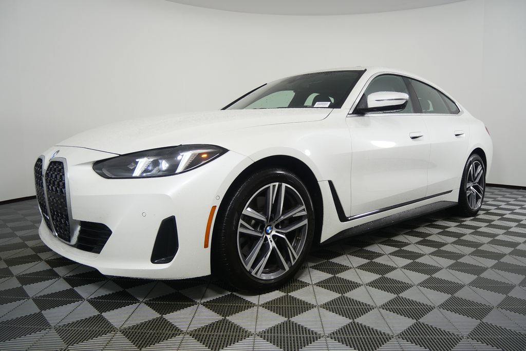 Thumbnail: 2025 BMW 4 Series - 8