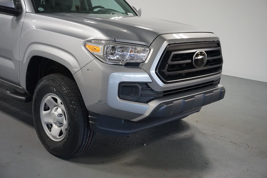 Thumbnail: 2021 Toyota Tacoma - 4