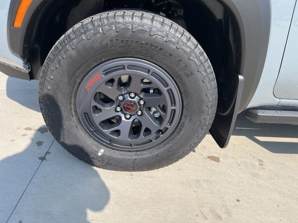 2025 Boulder Gray Pearl Nissan Frontier PRO-4X 4X4 Truck