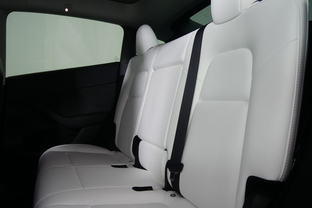 2024 Tesla Model Y Performance 17