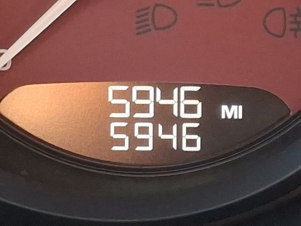 Thumbnail: 2025 Porsche Macan - 25