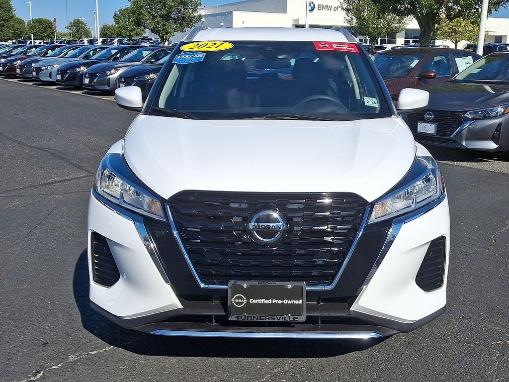 Thumbnail: 2021 Nissan Kicks - 2