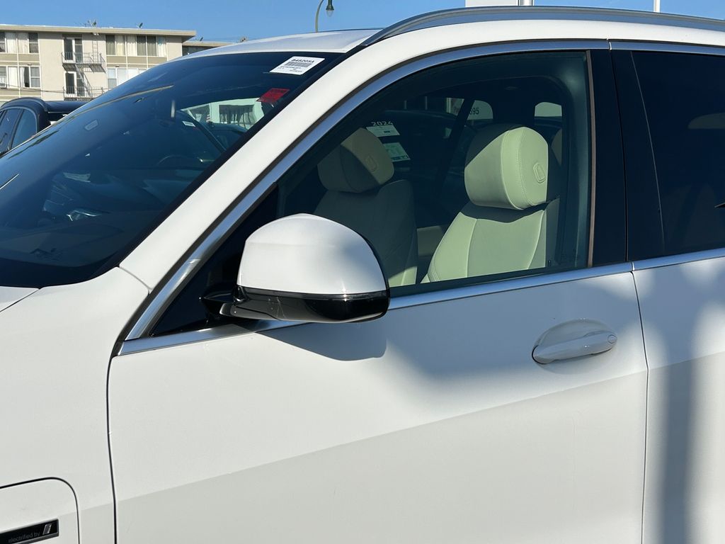 2022 BMW X5 xDrive45e 10