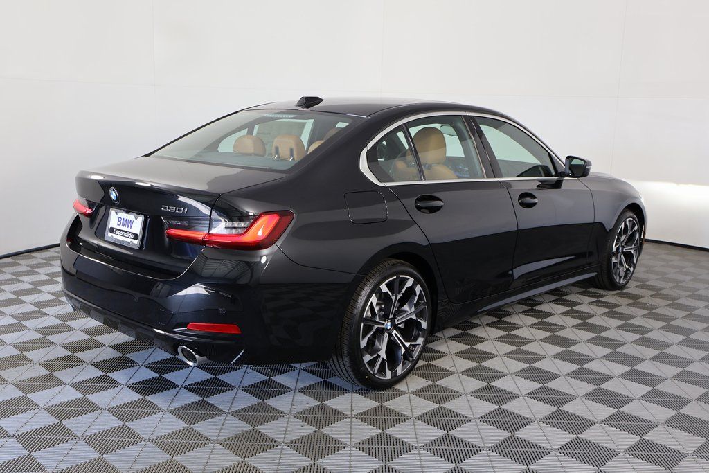 Thumbnail: 2025 BMW 3 Series - 2