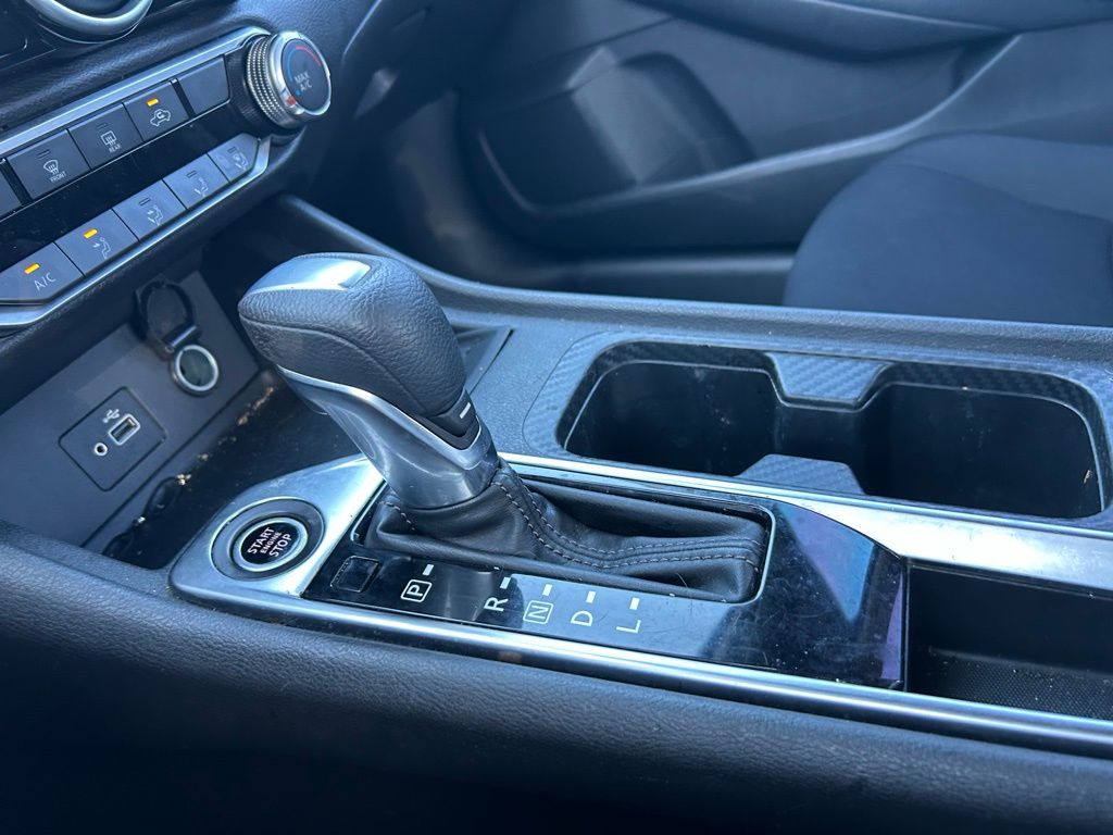 Thumbnail: 2020 Nissan Sentra - 22
