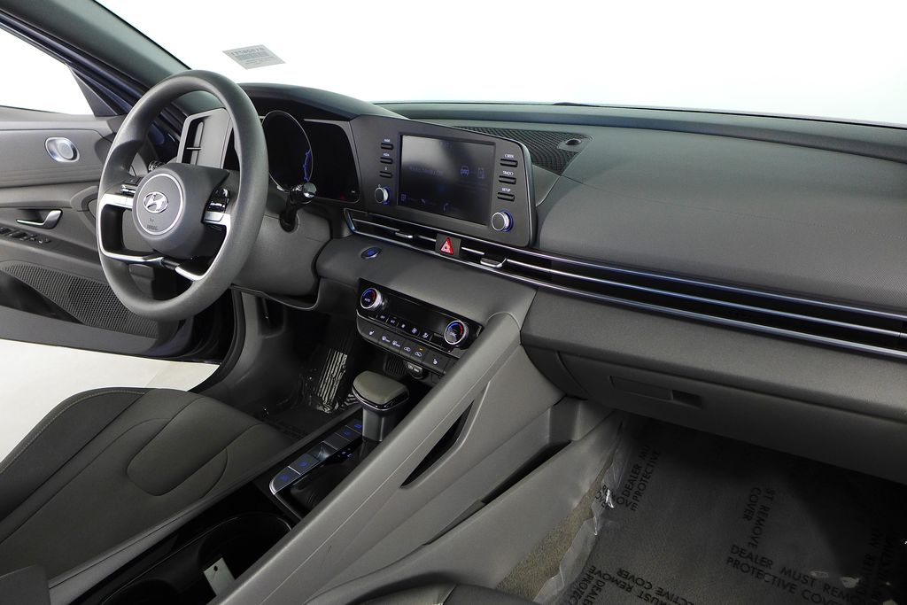 Thumbnail: 2023 Hyundai Elantra - 13