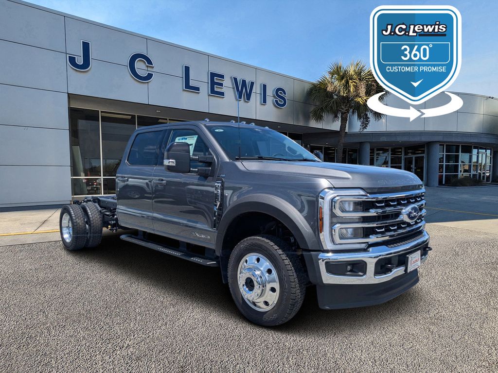 2025 Ford F-550 Super Duty 