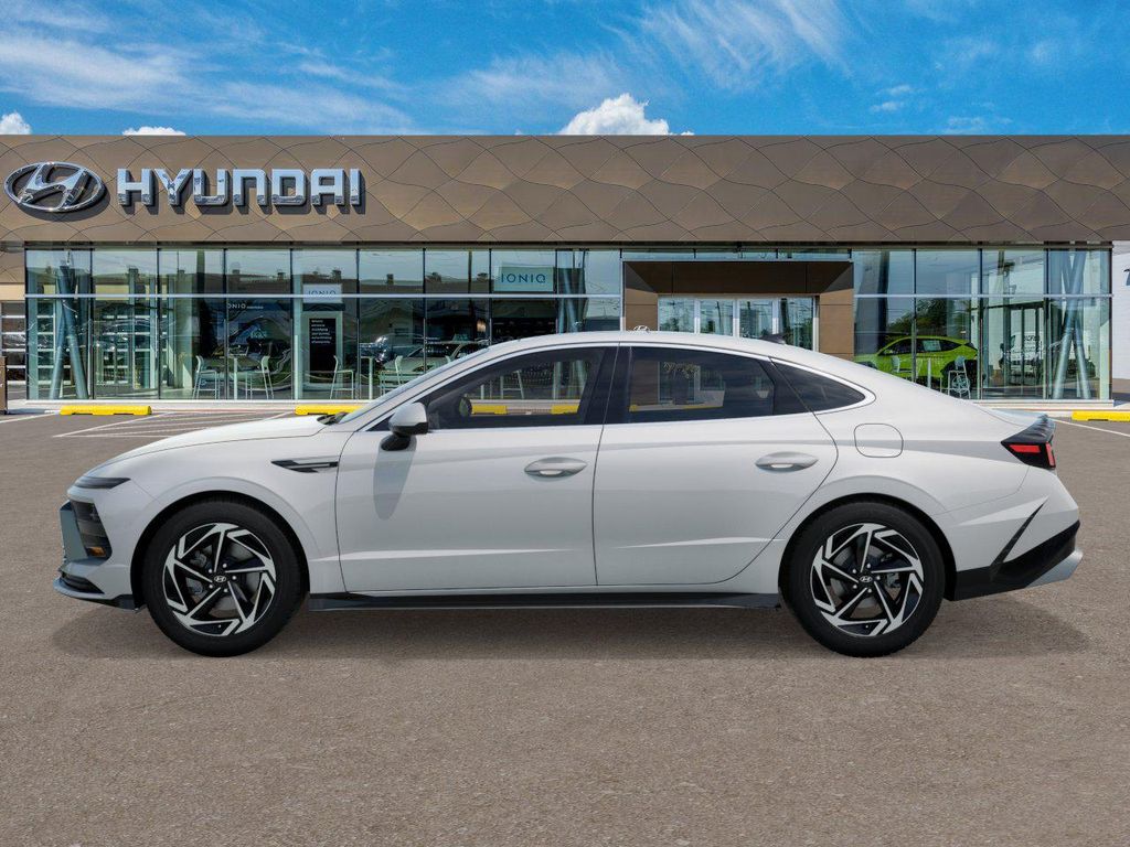 Thumbnail: 2025 Hyundai Sonata - 3