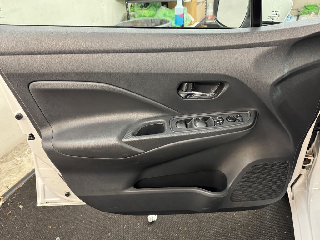 2024 Nissan Versa 1.6 SV