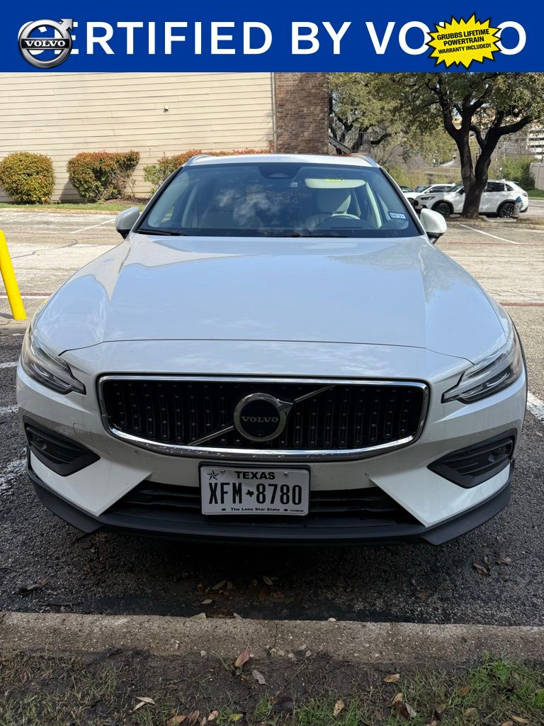 2025 Volvo V60 Cross Country B5 Ultra AWD