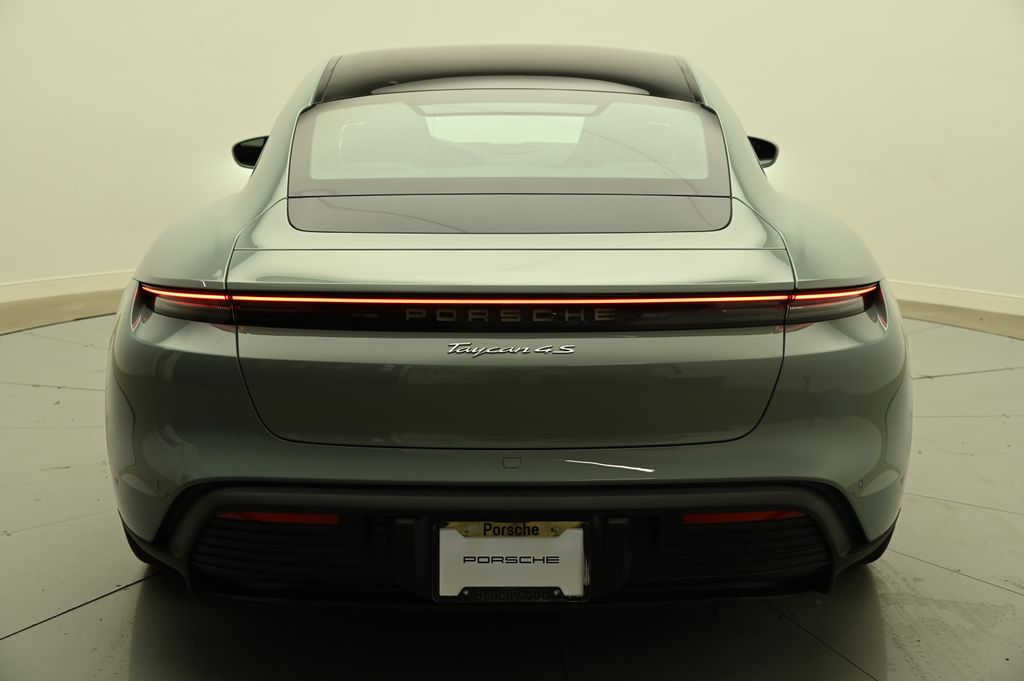 2025 Porsche Taycan 4S 28