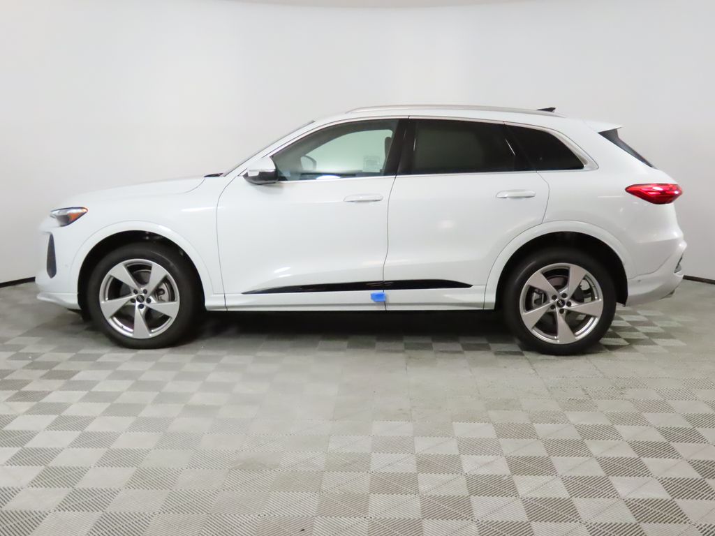 Thumbnail: 2025 Audi Q5 - 2