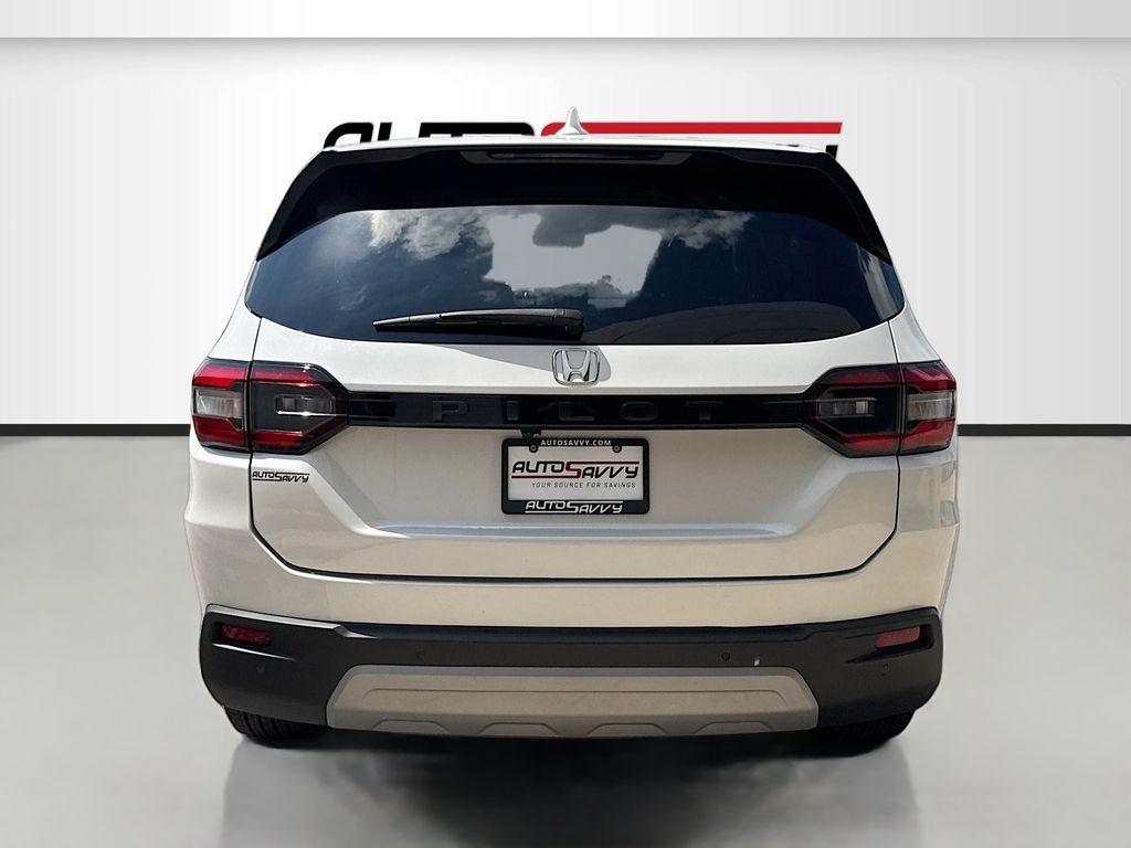 Used 2024 White Honda EX-L image 6