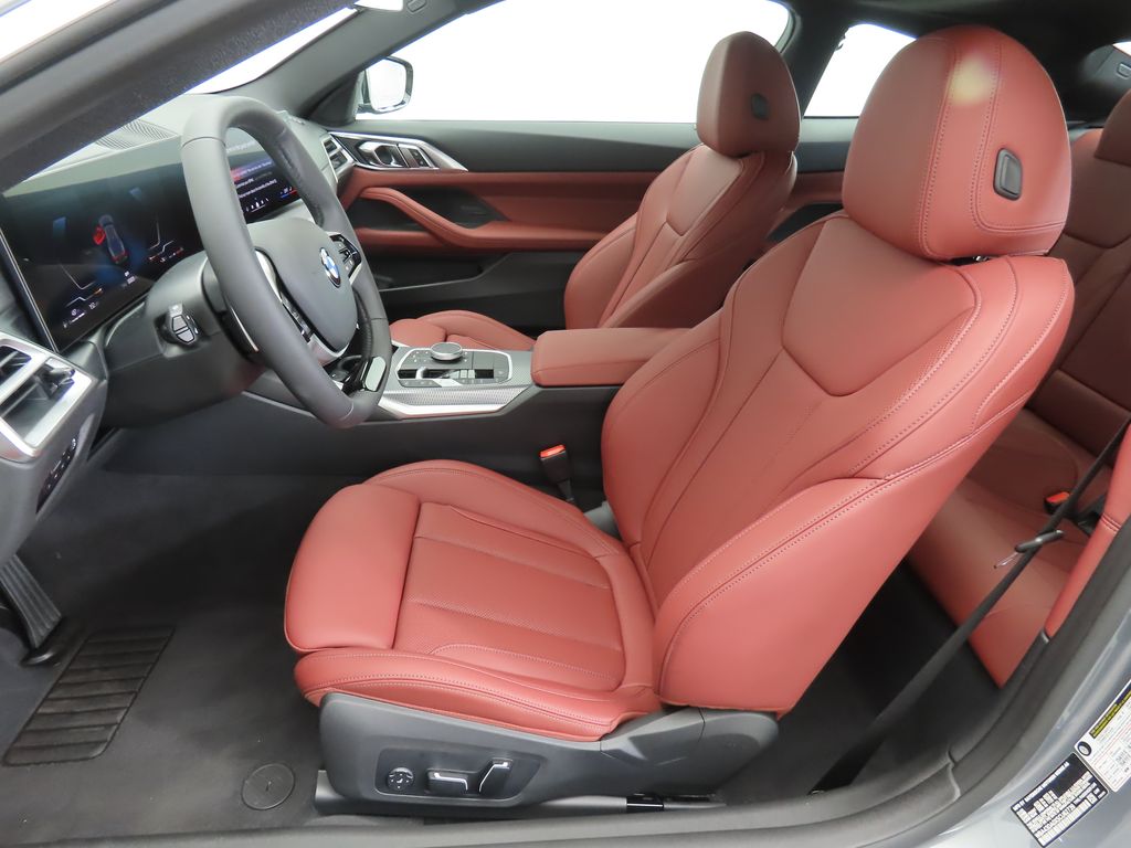 Thumbnail: 2025 BMW 4 Series - 19