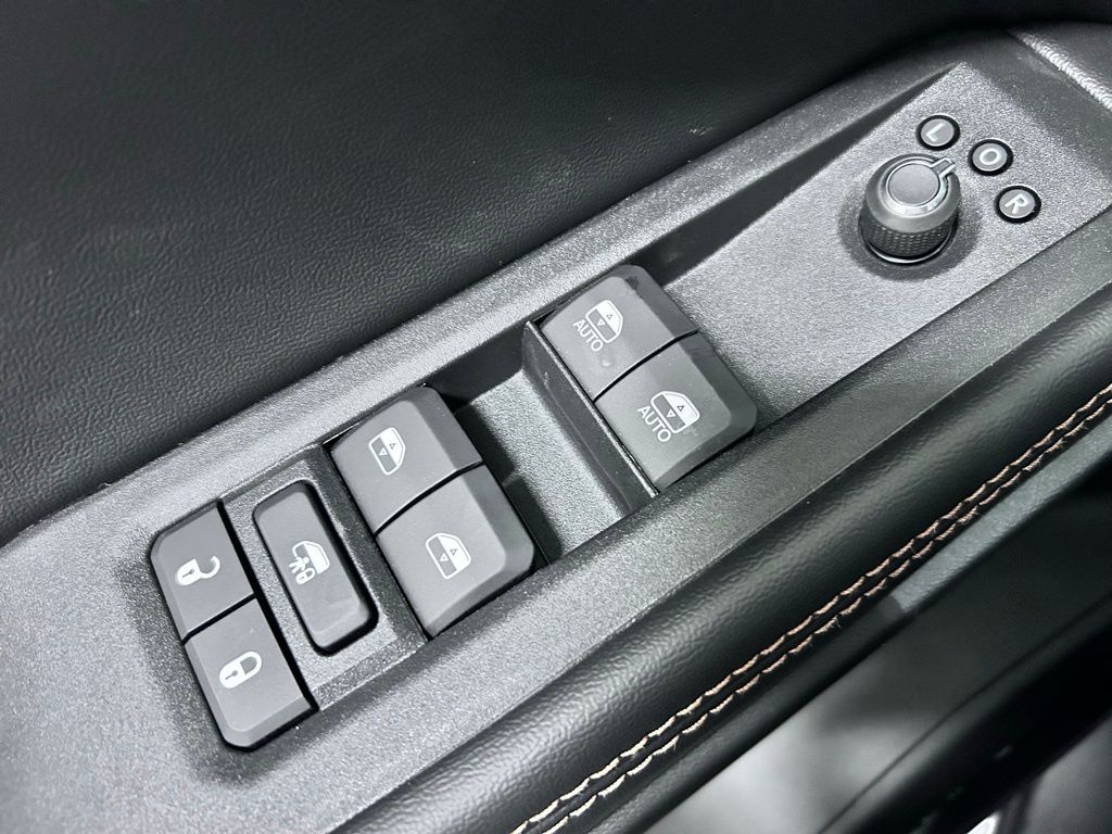 new 2026 Jeep Cherokee car, priced at $44,580