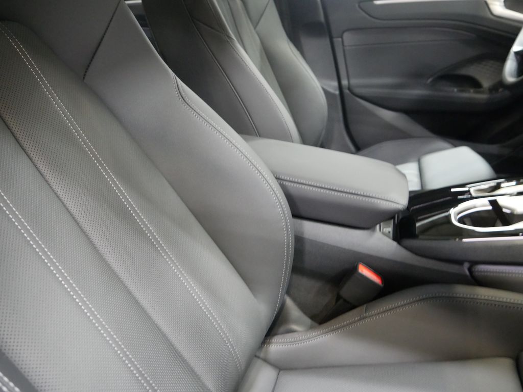 Thumbnail: 2026 Audi A6 - 28