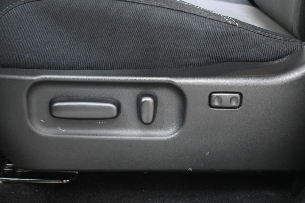 Thumbnail: 2023 Toyota Tacoma - 28