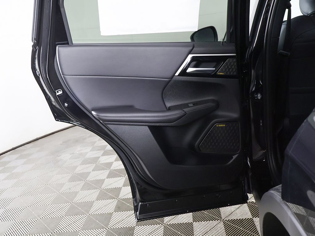 New 2026 Black Mitsubishi SE image 26