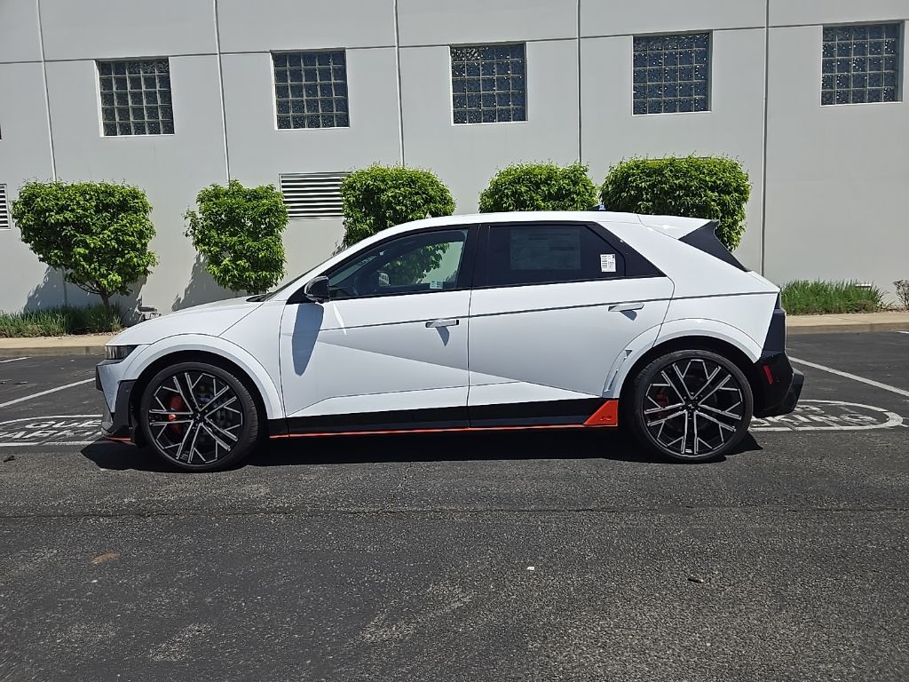 2025 Hyundai Ioniq 5 SE 5