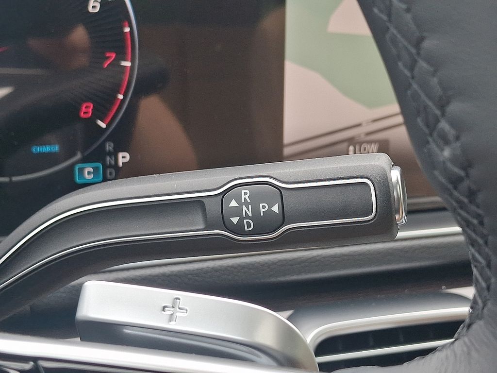 Thumbnail: 2026 Mercedes-Benz GLE - 12