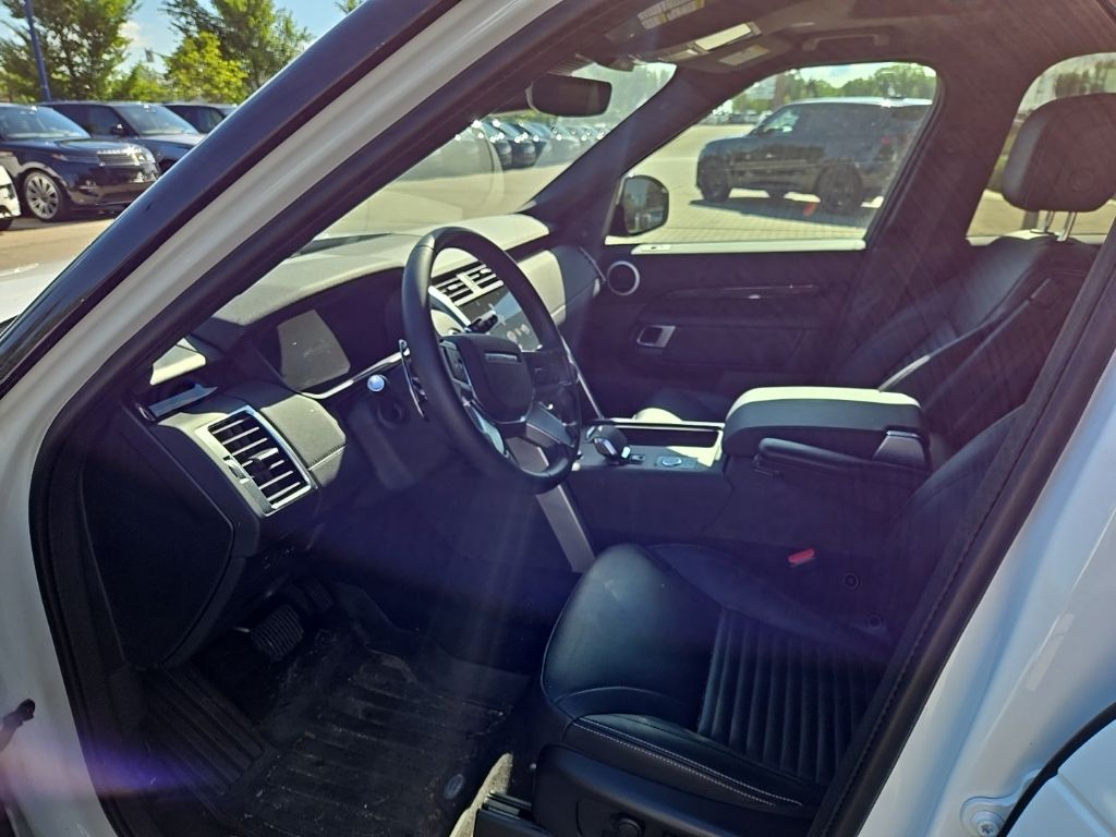 Certified Used 2025 White Land Rover S image 16