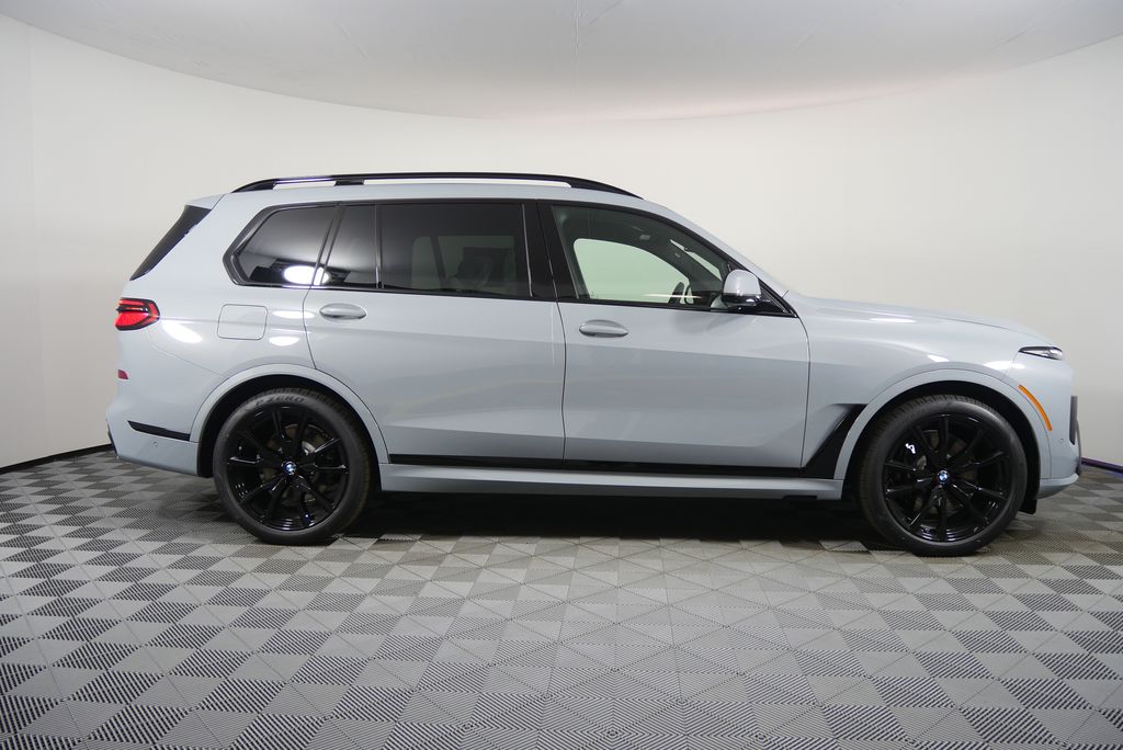 Thumbnail: 2026 BMW X7 - 2