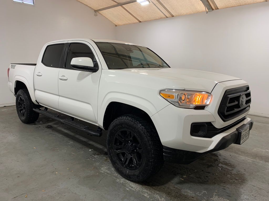 2022 Toyota Tacoma SR 3