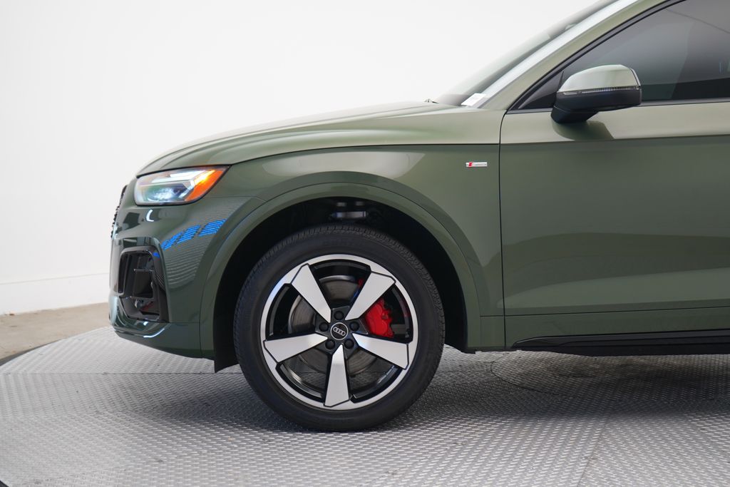 Thumbnail: 2024 Audi Q5 - 3