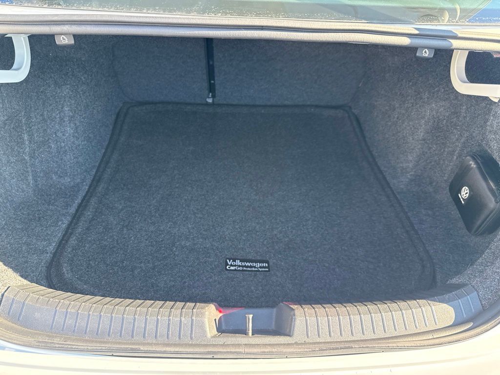 2021 Volkswagen Jetta 1.4T SE White at Bob Ruth Ford