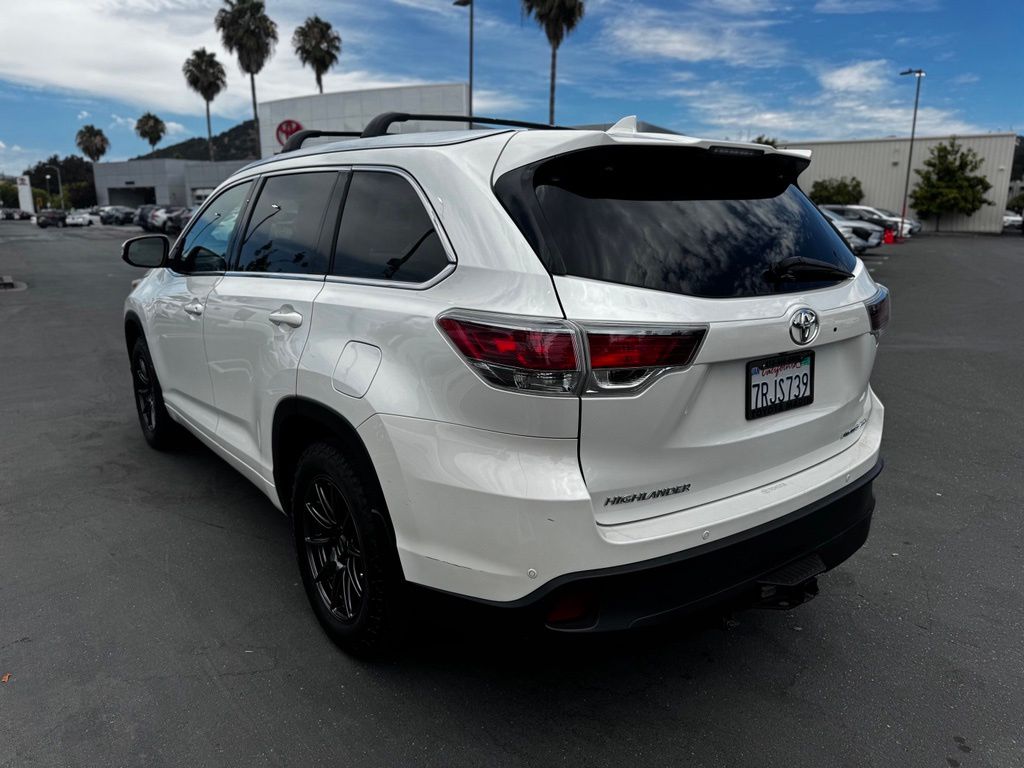 Used 2016 Toyota Highlander SUV