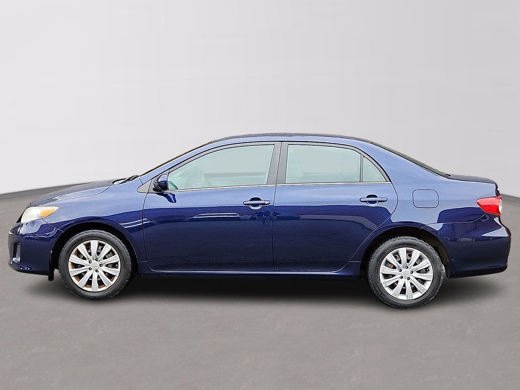 Thumbnail: 2013 Toyota Corolla - 7
