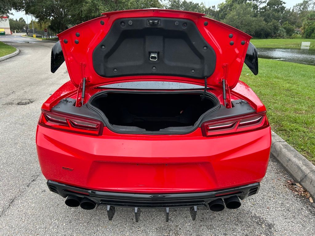 Thumbnail: 2018 Chevrolet Camaro - 10