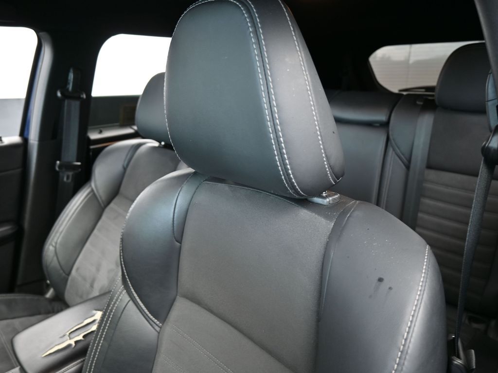 Used 2023 Cosmic Blue Metallic Mitsubishi SE Special Edition image 16