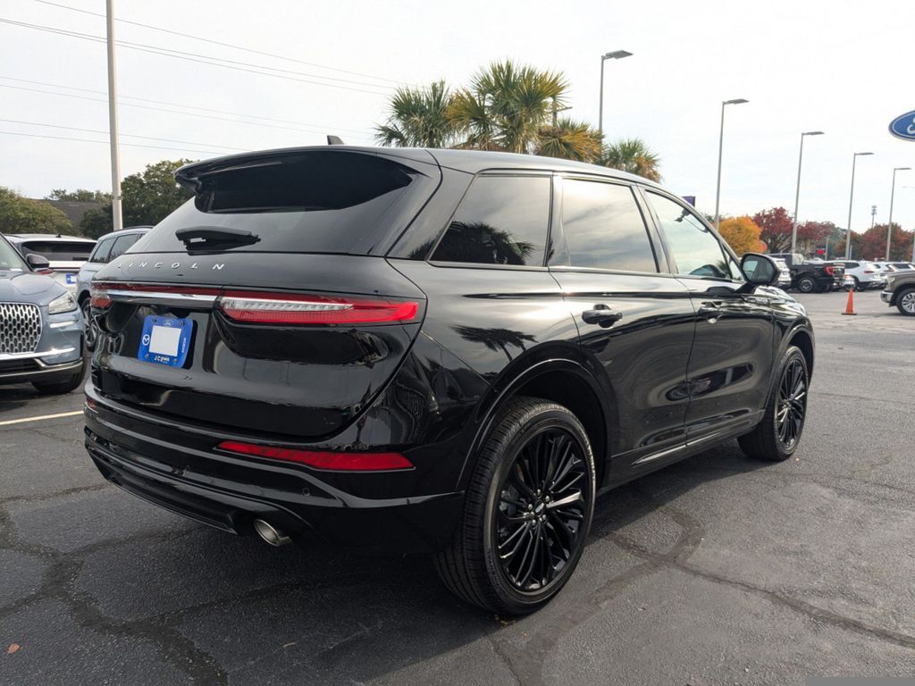 2025 Lincoln Corsair Reserve