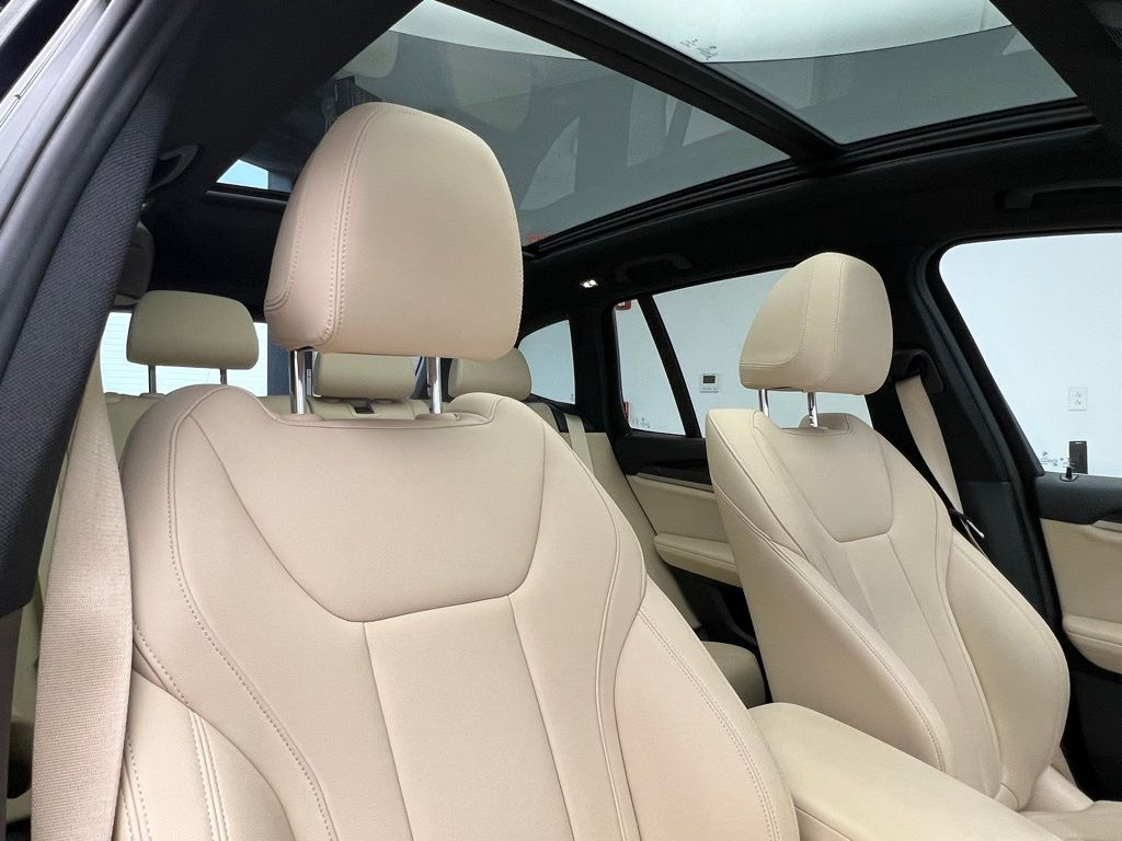 Thumbnail: 2021 BMW X3 - 7