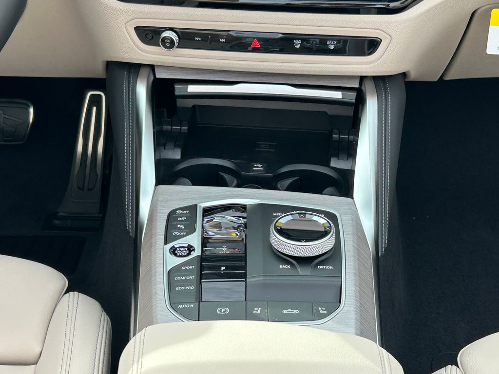 Thumbnail: 2027 BMW 4 Series - 26