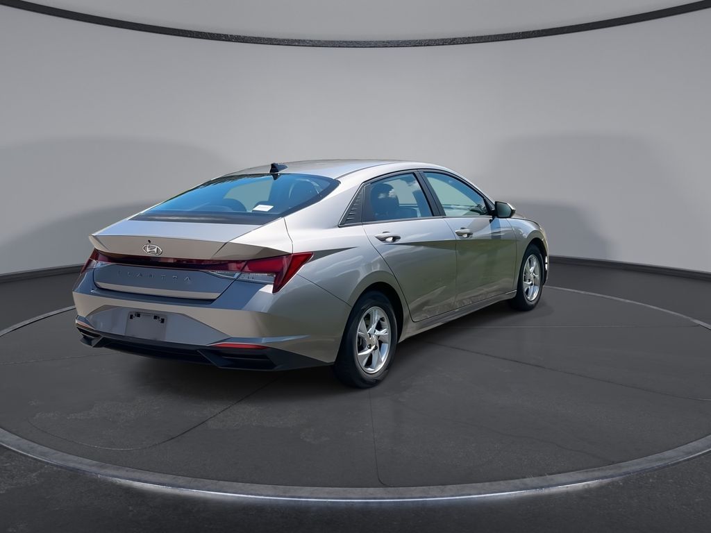 Thumbnail: 2021 Hyundai Elantra - 8
